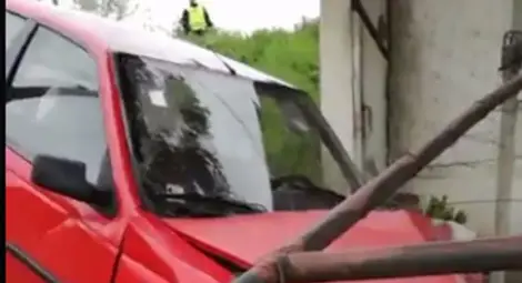 Кола влетя в къща на пътя Велико Търново-Русе