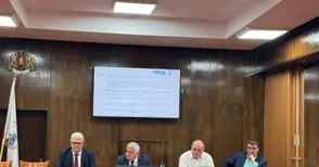 Общинският съвет се ангажира с действия за разрешаване на проблемите с мръсния въздух