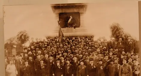 Опълченци от цяла България пред Опълченския паметник &ndash; 11 август 1909 г.