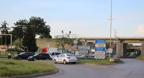 Над 8000 леки автомобила излязоха от България към Румъния през&nbsp;  през Дунав мост при Русе за последното денонощие