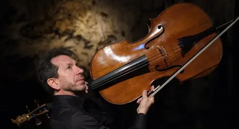 Робърт Коен Робърт Коен