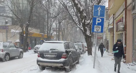 Синята зона и общинските паркинги безплатни до 1 март