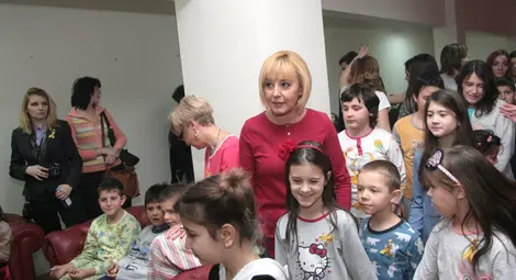 Онкохематологичните деца са оставени без училище и без лекарства Онкохематологичните деца са оставени без училище и без лекарства