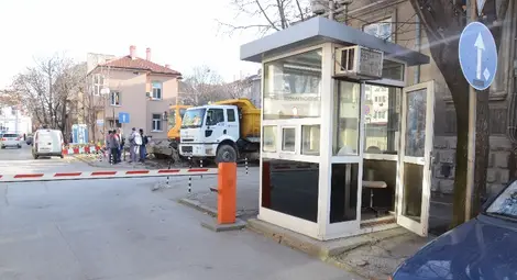 Арогантен предприемач преби служител на КООРС, защото си върши работата