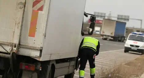 Пътна полиция с акция за нерегламентиран превоз на опасни отпадъци