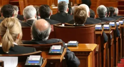 Лъжите в имотните декларации на властта ще се смятат за престъпление Лъжите в имотните декларации на властта ще се смятат за престъпление