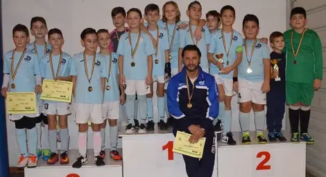 Дунавчета на Мариян Тодоров с шампионска купа в Гюргево