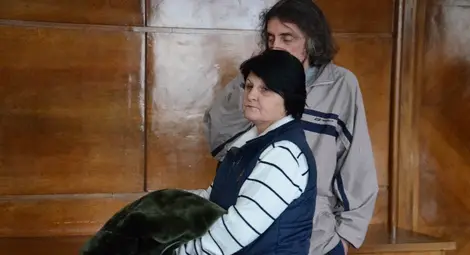 Условно наказание за румънка, опитала да подкупи полицаи