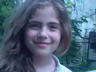 Елица Камбурова избрана за талисманче на мача на Бербатов