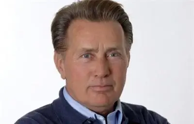 Бащата на Чарли Шийн: Възхищавам се на смелостта му