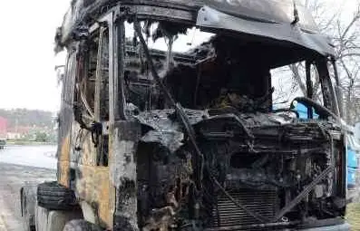 Румънски ТИР пламна на Дунав мост