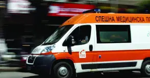 Шофьор без книжка спасен от преминаваща кола след тежка катастрофа