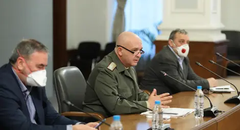 37 са установените лица с COVID-19 за последните 24 часа, общо случаите са 449