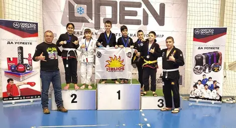 Младите бойци на &bdquo;Хелиос&ldquo; след най-добрите в открития турнир на София по джу-джицу