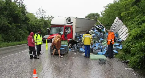 Спирачките били виновни за смъртоносните 95 км/ч на тир при позволени 50 км/ч Спирачките били виновни за смъртоносните 95 км/ч на тир при позволени 50 км/ч