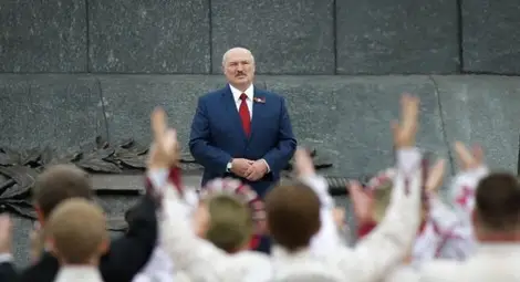 Лукашенко се похвали с беларуска ваксина срещу COVID-19