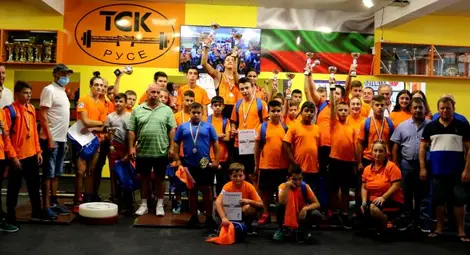 Златна щанга за &bdquo;Русе&ldquo; пред светила на тежката атлетика