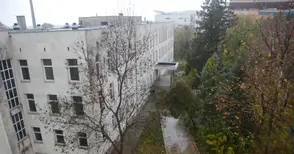 Нулев интерес към двата етажа от бившата военна болница