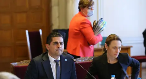 Идеята на Слави - 1 лв. субсидия за партиите се отхвърли от депутатите