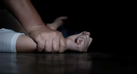 МВР разследва брутално изнасилване на млада майка в автобус