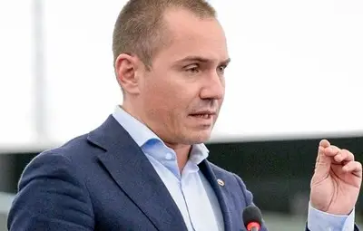 Шок в коалицията - Джамбазки към премиера: Върнете преференциите!