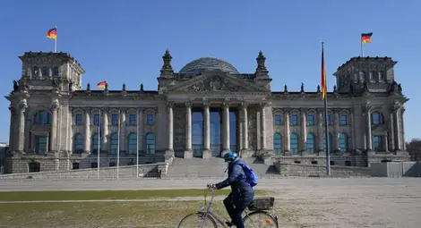 Икономически институти предупреждават Берлин за „рязка рецесия“ при спиране на руския газ Икономически институти предупреждават Берлин за „рязка рецесия“ при спиране на руския газ