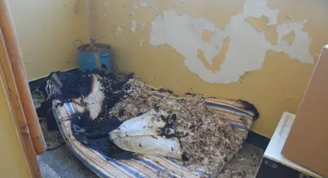 Задрямал с цигара в  леглото запали апартамент