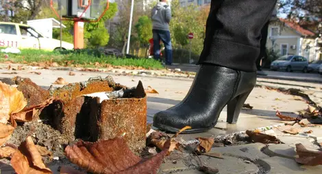 Плочки ще покриват районите около новите спирки Плочки ще покриват районите около новите спирки