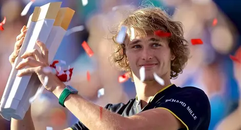 Зверев вдигна пети трофей за сезона след успех над Федерер