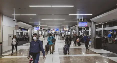 Подновени рестрикции за пътуване из Европа заради нарастване на случаите на коронавирус