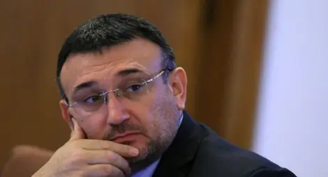 Маринов: МВР непрекъснато получава сигнали по горещия телефон за Васил Божков Маринов: МВР непрекъснато получава сигнали по горещия телефон за Васил Божков