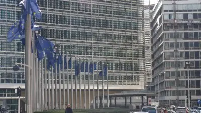 ЕС разследва 11 държави за незаконни субсидии в енергетиката