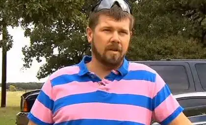 Мълния удари мъж два пъти и той оцеля