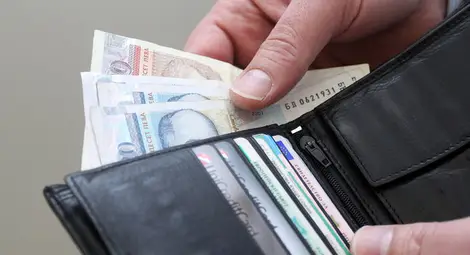 Минималната работна заплата става 420 лв.