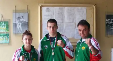 3 титли за кикбокса от държавно в Шумен