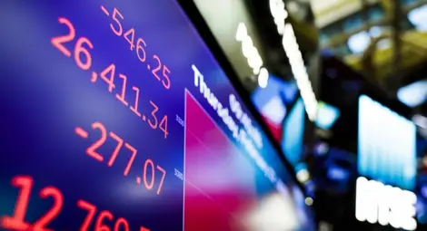 Цените на петрола в света се сринаха с 31% Цените на петрола в света се сринаха с 31%