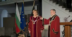 Канцлерът Ангела Меркел поздрави проф.Белоев за 60-годишния му юбилей