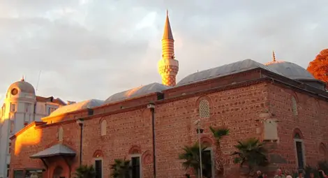 Алфа Рисърч: Сред мюсюлманите в България не съществуват радикални настроения