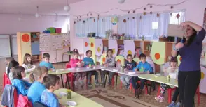 60 деца се учиха как  да създават комикс