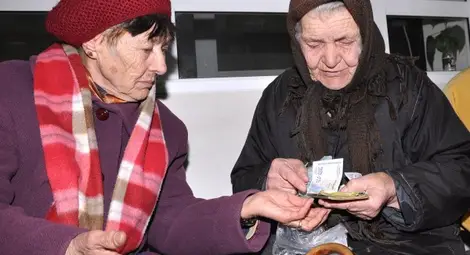 Богатите български пенсионери! В София бабите взимат над &euro;200