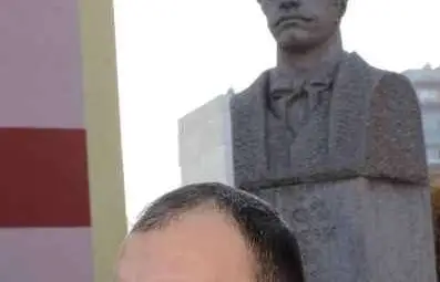 &bdquo;Атака&ldquo; ще прави паметник на Левски на кръговото до полицията