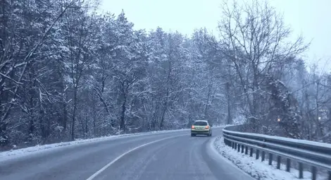 Всички пътища в Русенско са проходими при зимни условия,  няма населени места без ток, вода и телекомуникации