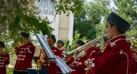 Кметът на Русе се срещна с българската общност в Тараклия /галерия/