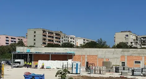 Строителството на новия „Лидл“ в „Здравец“ напредва Строителството на новия „Лидл“ в „Здравец“ напредва