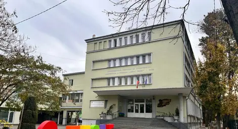 Държавата взе два големи ненужни имота на Строителната гимназия в Русе и Ряхово Държавата взе два големи ненужни имота на Строителната гимназия в Русе и Ряхово