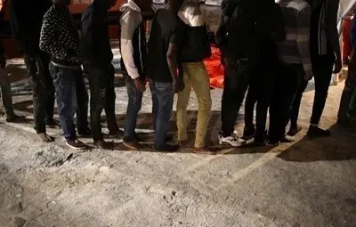 Откриха близо 50 мигранти в двор на къща в с. Хераково