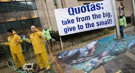 Европейският парламент гласува за щателното преразглеждане на рибарската политика