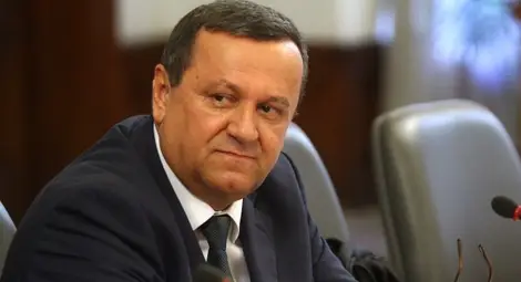 Министър Адемов представя в Русе Националния план за младежта