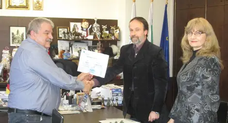 Стоилов и Григоров със сертификати от &bdquo;Подкрепа&ldquo;