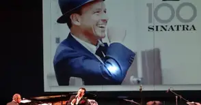 Четири биса за Васил Петров  в концерта „100 години Синатра“
